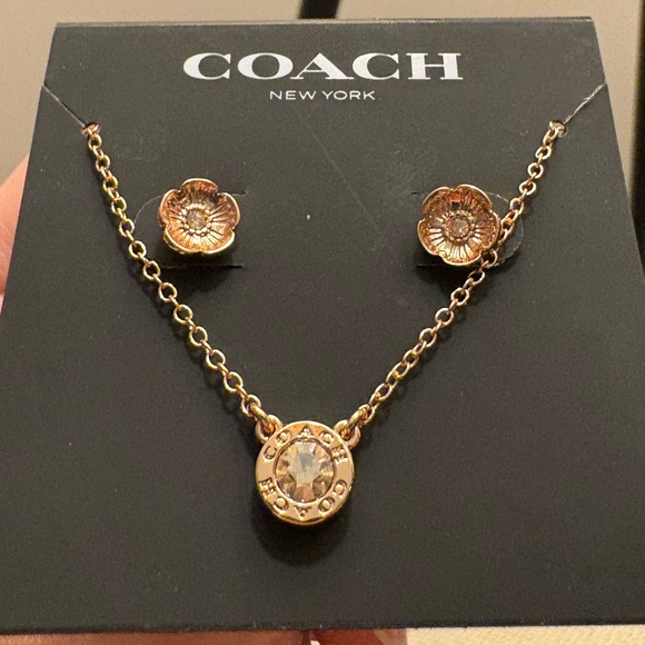 Coach Tea Rose Pendant Necklace and Earrings Gift Set | NWT | Beautiful Gift - Picture 9 of 11